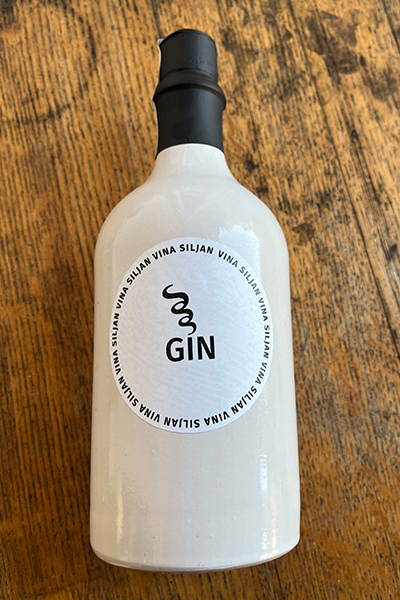 GIN GIN